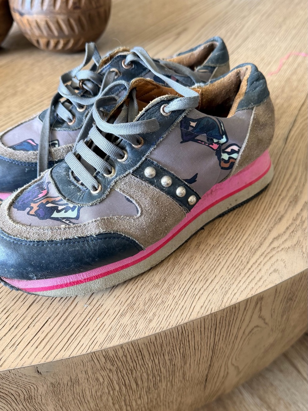 Women's Gray Suede Accent Sneakers with Pink Trim
